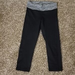 Champion DuoDry Women's Athletic Capri Pants Size Small